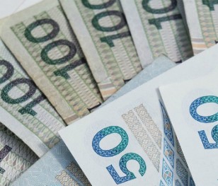 13 злотих і без махінацій. Як польські роботодавці порушують закон про мінімальну ставку за годину