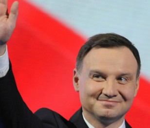 "FAZ": Prezydent Duda uwalnia się spod wpływu Jarosława Kaczyńskiego