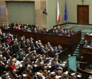 Sejm odrzucił wniosek o wotum nieufności dla rządu Beaty Szydło