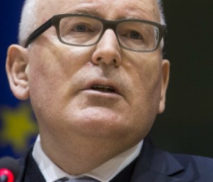 Віце-президент Європейської комісії підготував позов проти Польщі