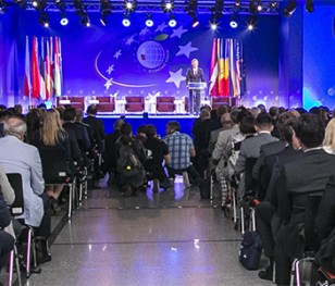 Forum Ekonomiczne przeniesione