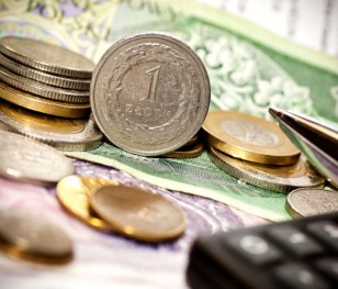 Польський уряд двічі підвищить мінімальну зарплату в 2023 році