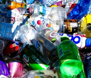 Створено екологічний пластик, який розкладається на світлі та повітрі