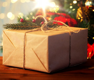 Ilu Polaków odsprzedaje nietrafiony prezent?