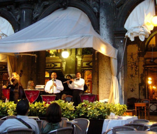 Włochy: duże odszkodowanie za hałas uliczny