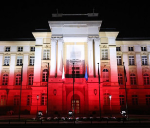 Новий польський уряд склав присягу