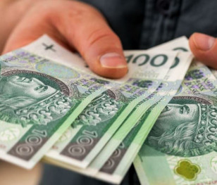 Ile zarabia się w służbach mundurowych?