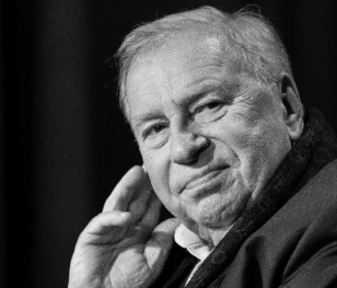 Помер польський актор театру і кіно Єжи Штур