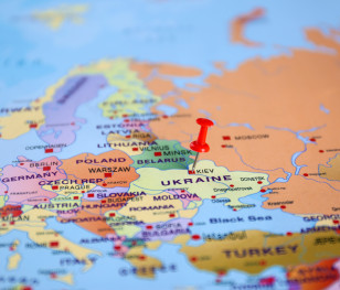 Kowal: Zmiana granic w Ukrainie to nowa wojna w regionie