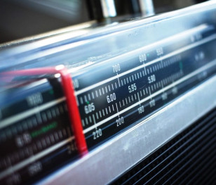 "Głos Ameryki" i Radio Wolna Europa uciszone!