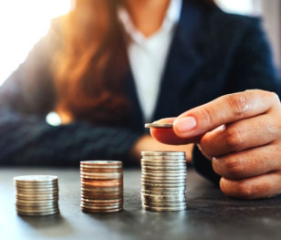 Młodzi Polacy finansowo na plus