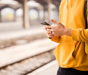 Kasy na dworcach świecą pustkami