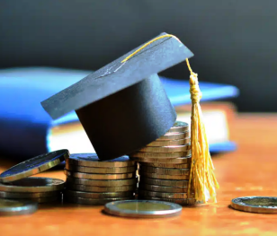 Tyle studenci w Polsce wydają miesięcznie na życie