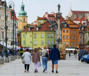 Kręcą "Lalkę". Na dwa tygodnie zamkną Krakowskie Przedmieście