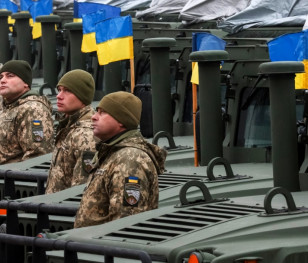 Заморожені російські активи можуть використати на виробництво зброї для України