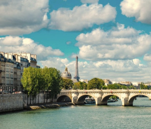 Paryżanie po ponad 100 latach mogą kąpać się w słynnej rzece