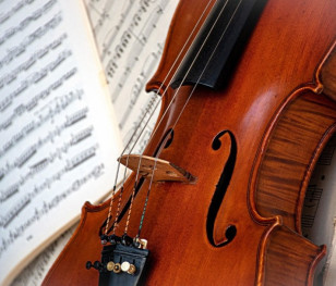 Naukowcy z Politechniki Świętokrzyskiej badają unikatowe skrzypce Stradivariusa