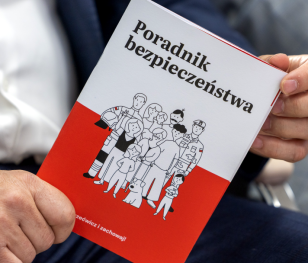 Пошта доставить усім полякам «Посібник безпеки»