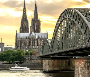 Turysto, za zwiedzanie słynnej katedry musisz zapłacić