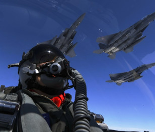 Винищувачі НАТО шість разів піднімалися в небо через російські літаки