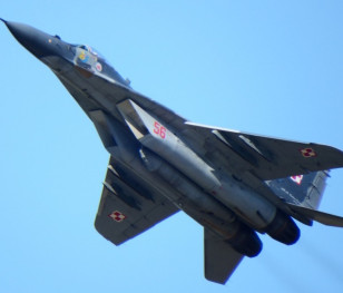 Польща відклала передачу МіГ-29 Україні через питання дронів