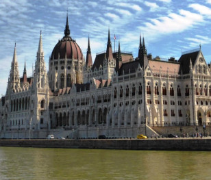 Węgierski parlament zdecydował. Viktor Orban już nigdy nie będzie premierem