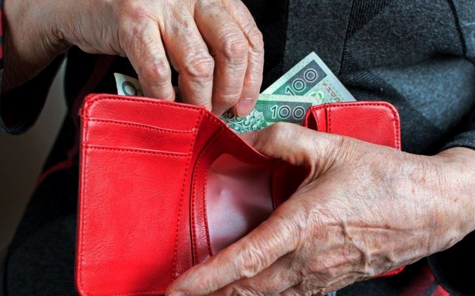 У Польщі озвучили розміри найвищої й найнижчої пенсій