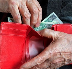 У Польщі озвучили розміри найвищої й найнижчої пенсій
